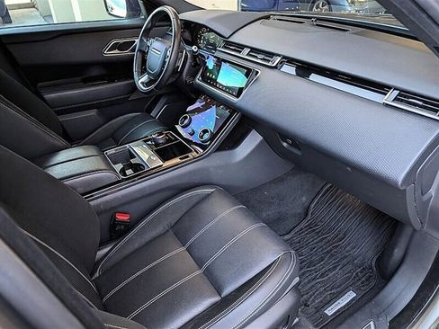Used 2019 Land Rover Range Rover Velar R-Dynamic SE image 4