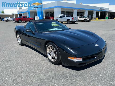 Used 2003 Chevrolet Corvette Convertible w/ Preferred Equipment Group1 RWD image 1