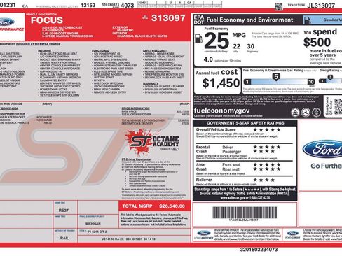 Used 2018 Ford Focus ST image 3