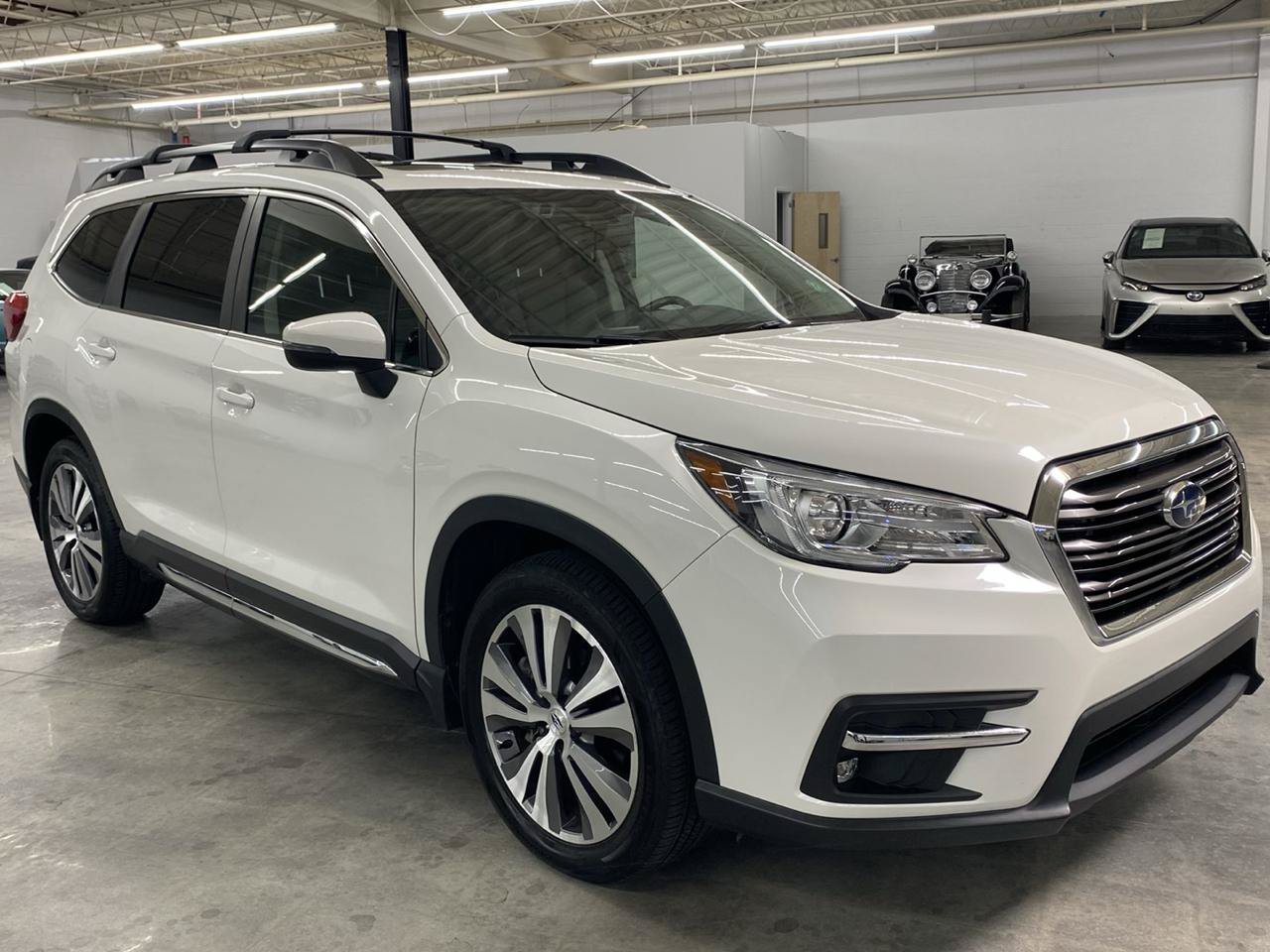 Used 2021 Subaru Ascent Limited w/ Technology Package AWD/4WD image 4