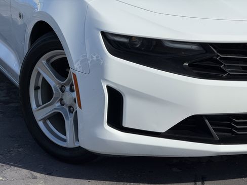 Used 2019 Chevrolet Camaro LT RWD image 12