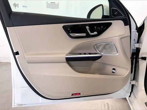 New 2025 Mercedes-Benz C 300 4MATIC Sedan image 10