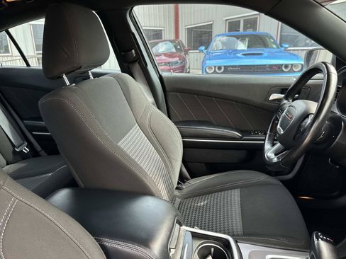 Used 2023 Dodge Charger SXT RWD image 10