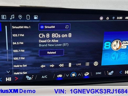 Used 2024 Chevrolet Traverse LT image 41