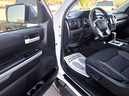 Used 2017 Toyota Tundra SR5 w/ TRD Off Road Package AWD/4WD image 13