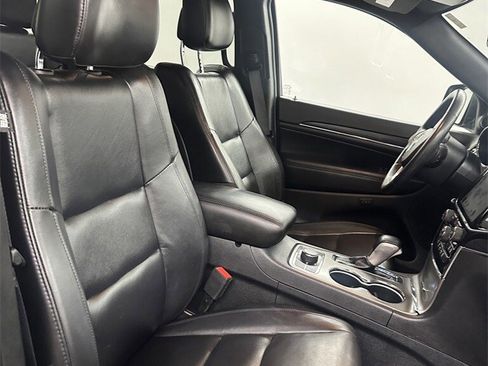 Used 2020 Jeep Grand Cherokee Limited w/ Premium Lighting Group image 38