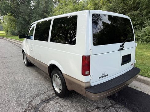 Used 2003 GMC Safari Passenger w/ Sle Preferred Equipment Group RWD image 3