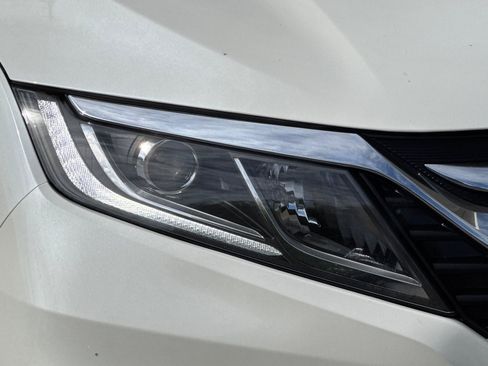 Used 2018 Honda Odyssey EX-L image 12