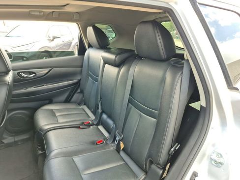 Used 2016 Nissan Rogue SL w/ SL Premium Package image 5