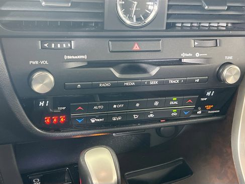 Used 2022 Lexus RX 350 AWD w/ Premium Package image 15