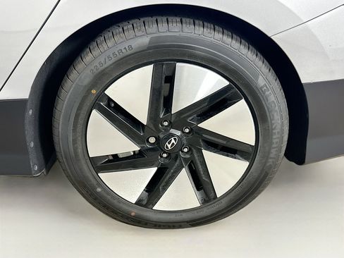 Used 2024 Hyundai Ioniq 6 SE AWD/4WD image 11