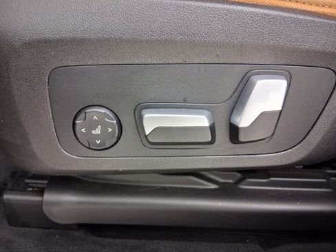 Certified 2024 BMW X3 sDrive30i w/ Convenience Package RWD image 13