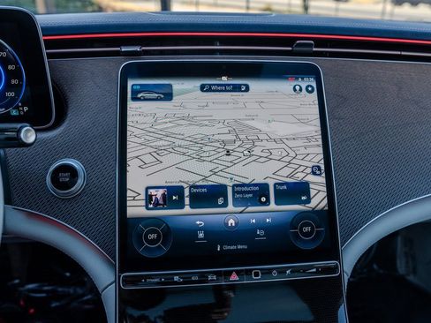 Used 2023 Mercedes-Benz EQE 350+ 4MATIC Sedan w/ Exclusive Trim Package image 10