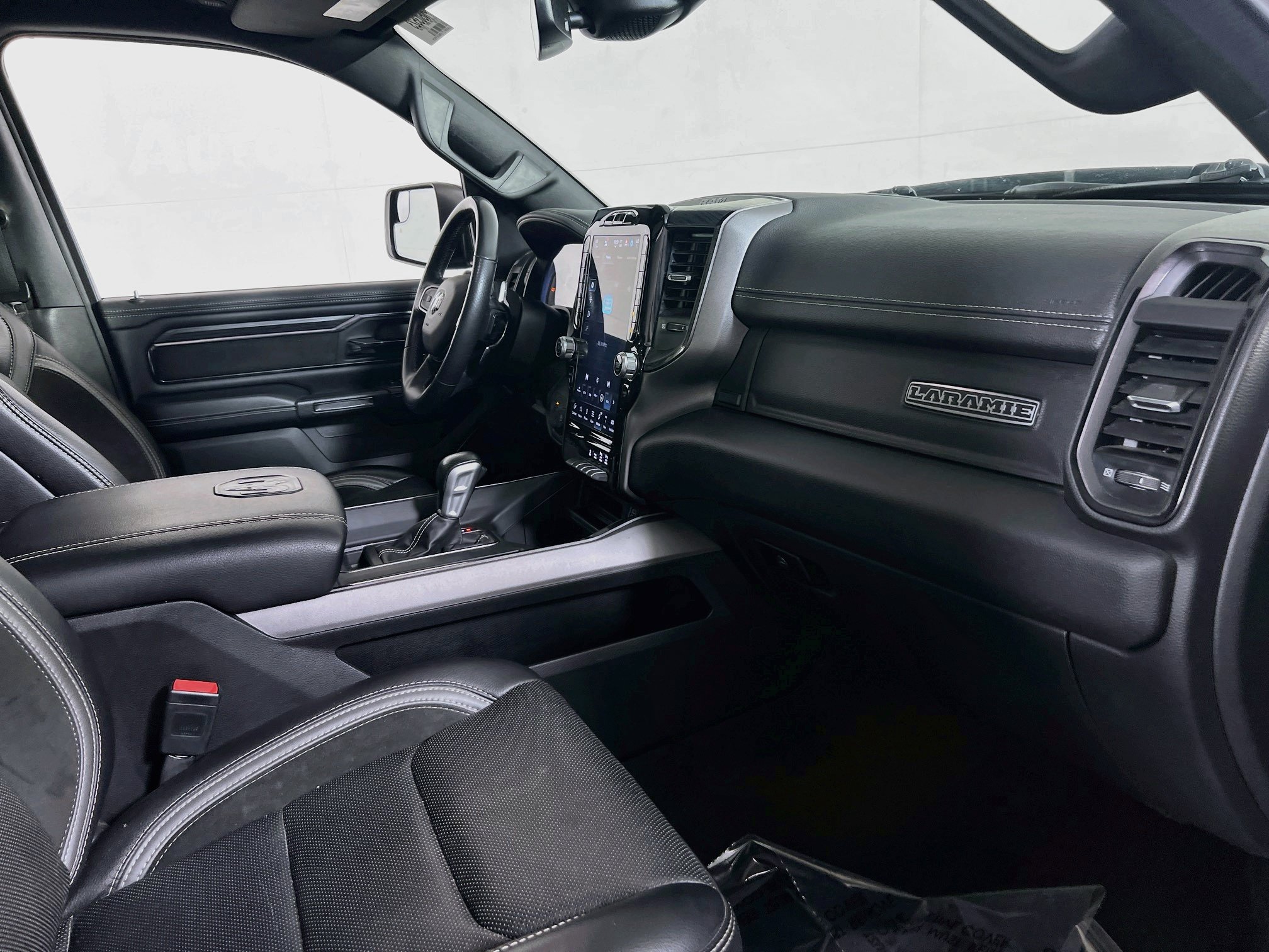 Used 2023 RAM 1500 Laramie AWD/4WD image 29