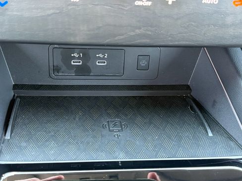 Used 2025 Nissan Murano SL AWD/4WD image 16