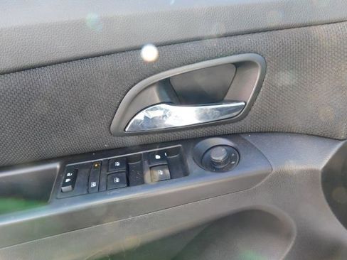 Used 2016 Chevrolet Cruze LT image 12