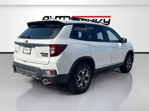 Used 2023 Honda Passport TrailSport image 7