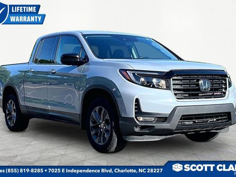 Used 2023 Honda Ridgeline Sport image 1