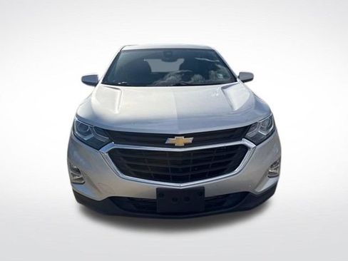 Used 2020 Chevrolet Equinox LT FWD image 2