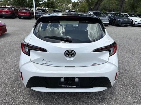 Certified 2024 Toyota Corolla SE w/ SE Package FWD image 3