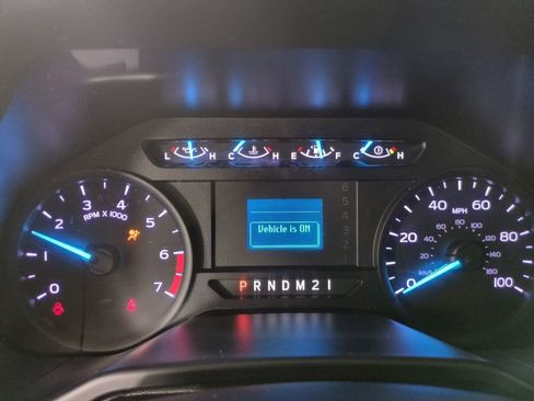 Used 2017 Ford F250 XL w/ Power Equipment Group image 21