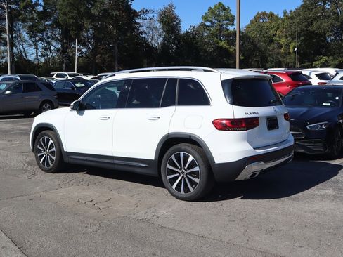 Certified 2022 Mercedes-Benz GLB 250 4MATIC w/ Premium Package Lite image 5