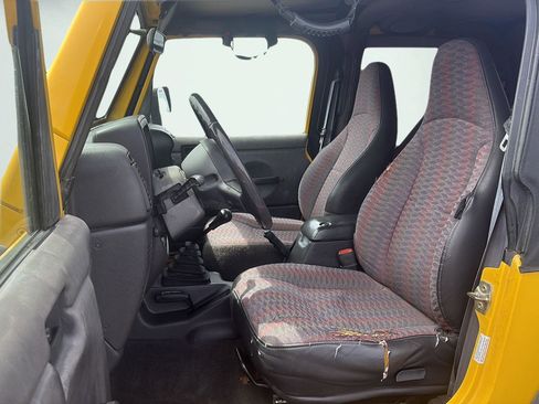 Used 2000 Jeep Wrangler Sport AWD/4WD image 15