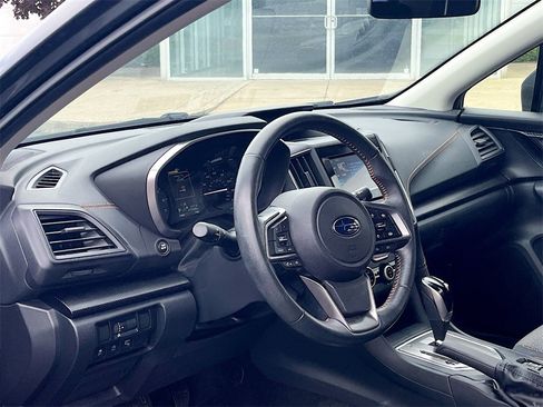 Used 2021 Subaru Crosstrek 2.0i Premium w/ Moonroof Package image 9