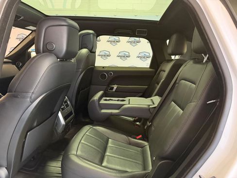 Used 2018 Land Rover Range Rover Sport SE image 20