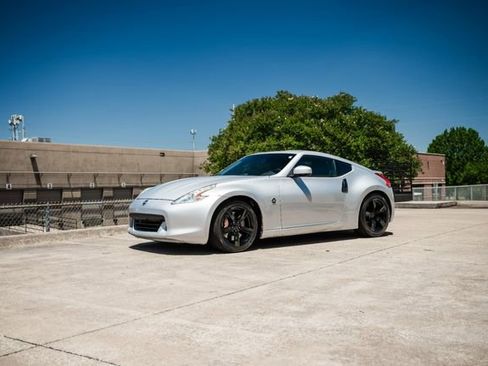 Used 2009 Nissan 370Z Touring w/ Sport Pkg image 54