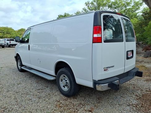 Used 2024 Chevrolet Express 2500 w/ Driver Convenience Package RWD image 6