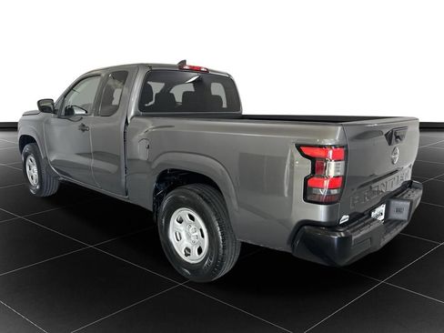 Used 2022 Nissan Frontier S RWD image 3