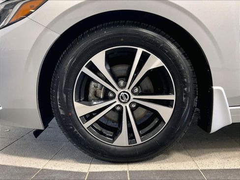 Used 2023 Nissan Sentra SV image 7