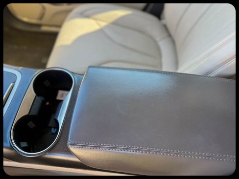 Used 2017 Lincoln MKX Reserve image 26