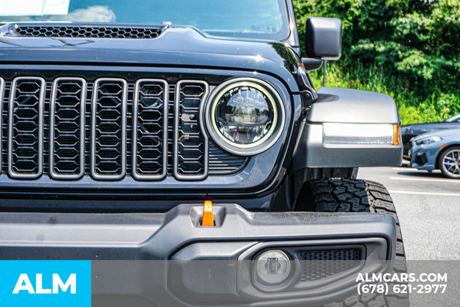 Used 2026 Jeep Gladiator Mojave AWD/4WD image 11