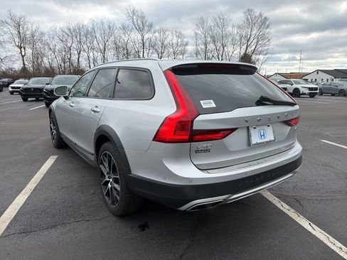 Used 2018 Volvo V90 T6 Cross Country w/ Convenience Package image 3