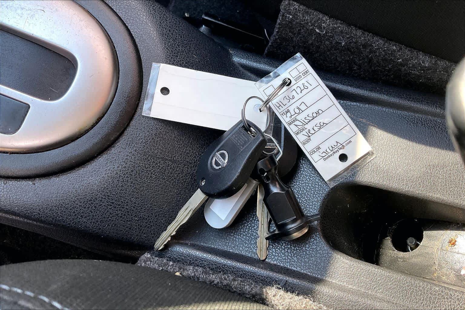 Used 2017 Nissan Versa Note SV FWD image 11