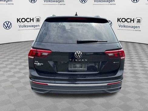 Used 2024 Volkswagen Tiguan SE w/ Panoramic Sunroof Package AWD/4WD image 7