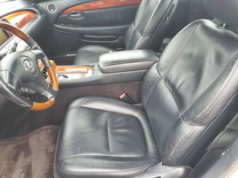 Used 2006 Lexus SC 430 Convertible w/ Preferred Accessory Pkg image 18