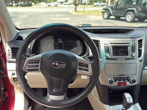 Used 2014 Subaru Legacy 2.5i Premium AWD/4WD image 14