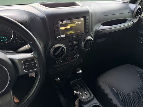 Used 2016 Jeep Wrangler Unlimited Sport AWD/4WD image 24