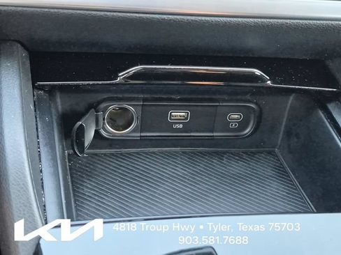 Certified 2025 Kia Sportage LX FWD image 34