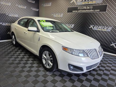 Used 2009 Lincoln MKS AWD image 4