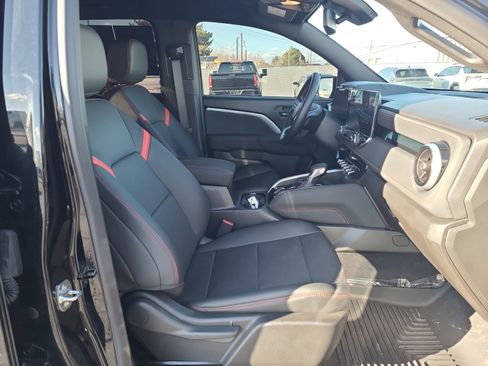 Used 2025 Chevrolet Colorado Z71 w/ Z71 Convenience Package 2 image 29