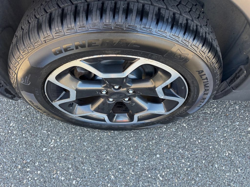 Used 2015 Subaru Crosstrek 2.0i Premium AWD/4WD image 26