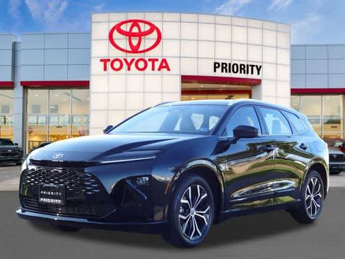 Used 2025 Toyota Crown Signia AWD/4WD image 1