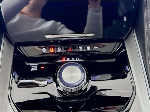 Used 2024 Jeep Wagoneer Series II image 17