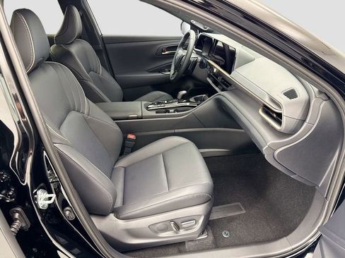 Used 2025 Toyota Crown Signia AWD/4WD image 19