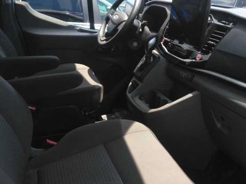 Used 2025 Ford Transit 350 XLT RWD image 3