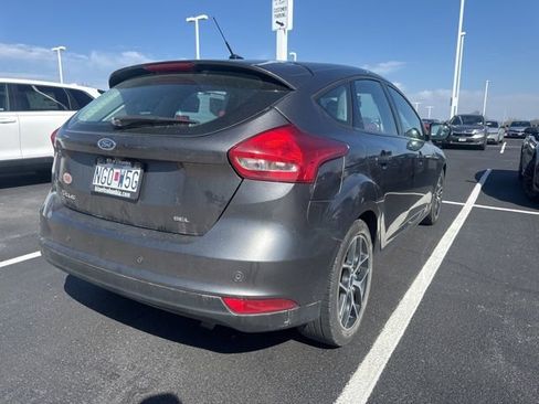 Used 2017 Ford Focus SEL image 4